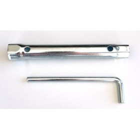 Atslēga uz svečturi zāles pļāvējiem un dārza traktoriem 16x21